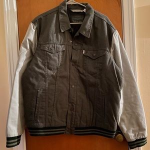 Green/grey, Levi’s quilted trucker jacket, size XL